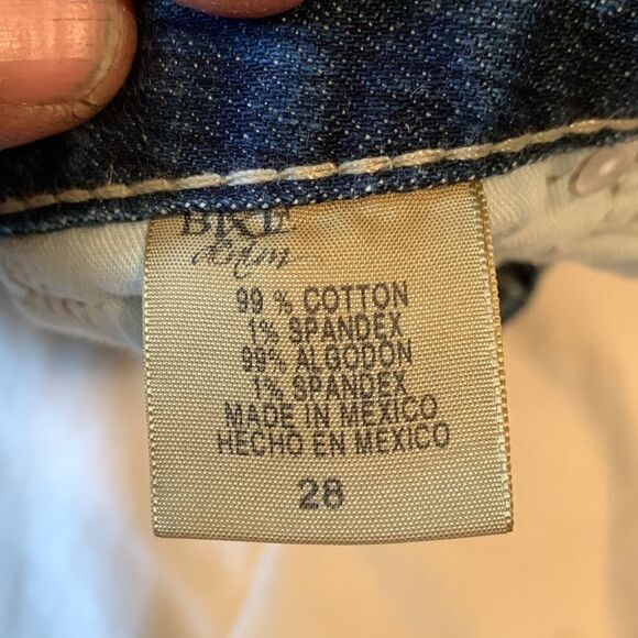 BUCKLE, denim capris, size 28, cotton blend, has some stretch, great condition - Picture 4 of 10